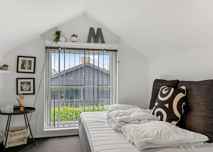 Vakantiehuis Adser - 300m From The Sea By Interhome