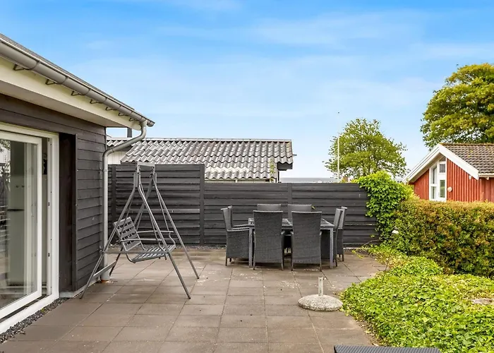 Vakantiehuis Adser - 300m From The Sea By Interhome *